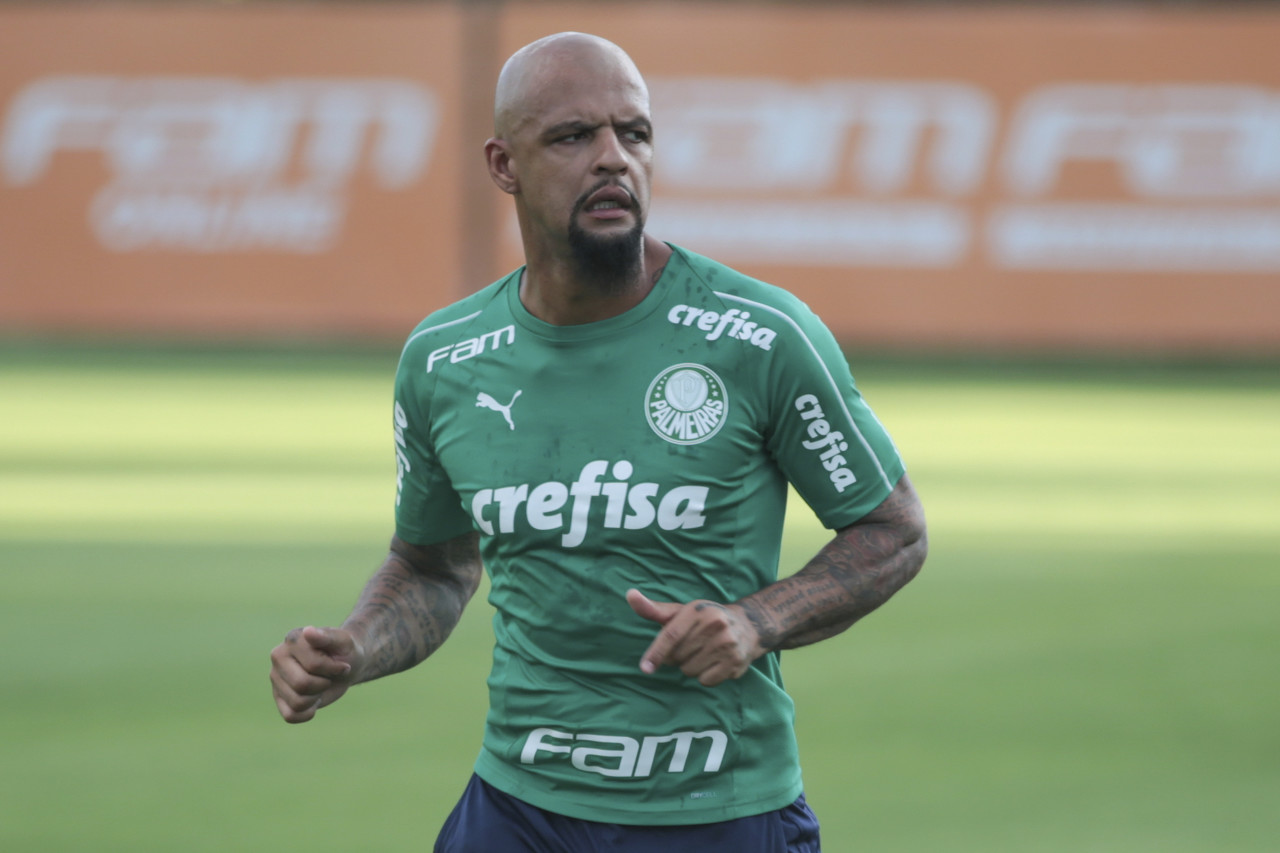 开云体育手机登录-梅洛：15岁时被毒枭威胁，‘你踢球很有前途，再闲逛就击毙你’