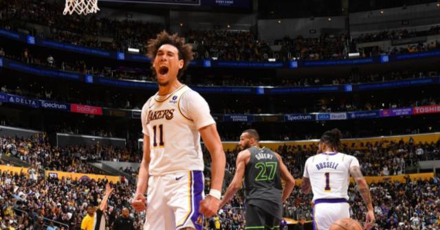 开云体育-下一战死磕勇士！湖人跌回西部第九：抢位白热化