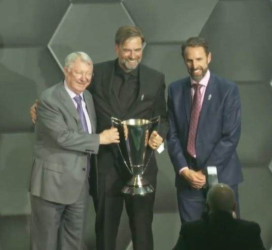 1653485794440066748.jpg 202205250542181563.jpg