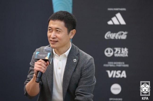 开云-韩国前国脚李荣杓:捷克队后防存在问题,韩国可以创造出机会